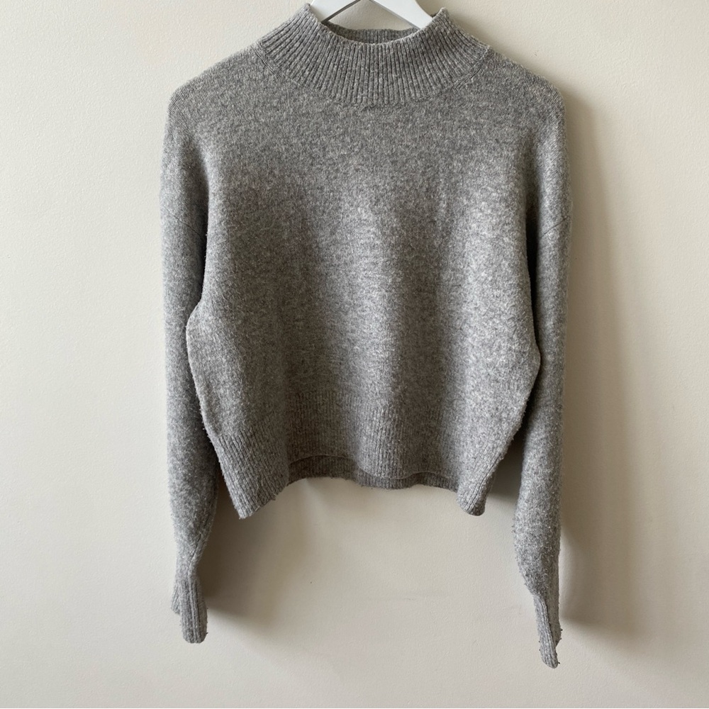 & Other Stories Light Gray High Neck Sweater Size XS